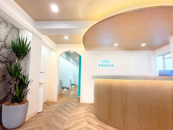 レニコ 三宮店(renico)/店内受付