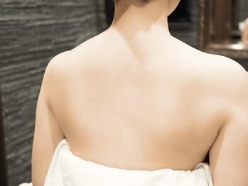 ヒロギンザ ヘアサロン 神田店(HIRO GINZA HAIR SALON)/【背中】