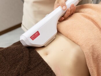 エクボ(EcBeau)/全身脱毛☆顔VIO除く、顔VIO込