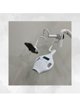 ホワイト 上乃木南店(WHITE)/スマホホルダー