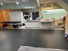 大きなトレーニングスペースで気持ちよく運動しましょう♪