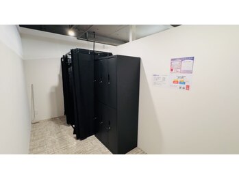 ラムア 高松店(LAMUA)/更衣室と鍵付きロッカー