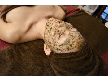 ラヴィオス 渋谷表参道店(RAVIOS)/肌質改善/ハーブピーリング