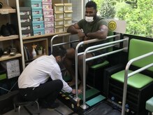 異邦人の雰囲気(足型測定や歩行チェックでお悩みの根本原因から改善♪)