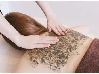 モイ(moi.)/◆身体も漢方ハーブピーリング◆