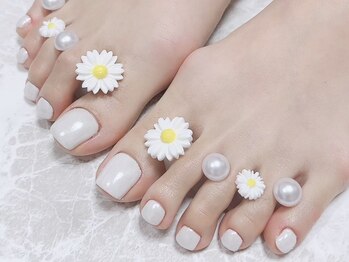 キャリコ(calico)の写真/ハンドやまつ毛との同時施術OK！【ワンカラー¥6900(ケア込)】全席ふわふわソファ&タブレット完備♪