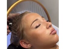オーガニックビューティサロンの雰囲気（漢方エキスで頭浸浴＆ツボの道経絡刺激で後スッキリが長持ち）