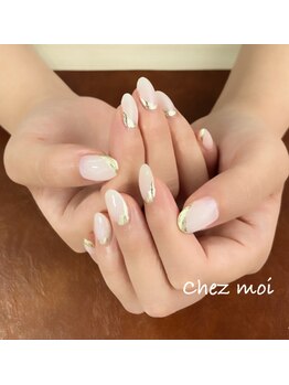 シェ モア(Chez moi)/白×ゴールドで大人っぽく♪