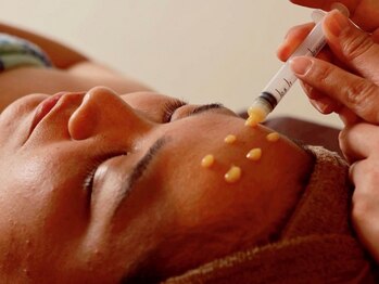 サニー(Sunny)の写真/お顔から後ろ姿まで抜かりなく!まるっとケア☆つやつやなお肌とキレイなうなじで、女子力アップ!!