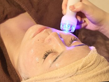 ソルニス(Solnis.)の写真/【最短であの頃の肌に導く♪】お顔周りの脂肪、たるみにアプローチしてハリのある理想のフェイスラインへ☆