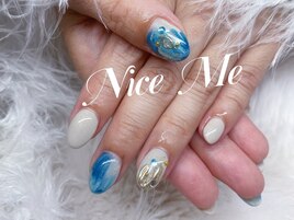 青とミラーのニュアンスネイル