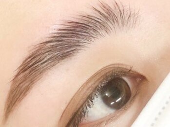 レジスタ(REGISTA)の写真/【新導入☆話題のHOLLY WOOD BROW LIFT】眉毛の根元からリフトアップ最先端アイブロウで流行眉毛に・・♪