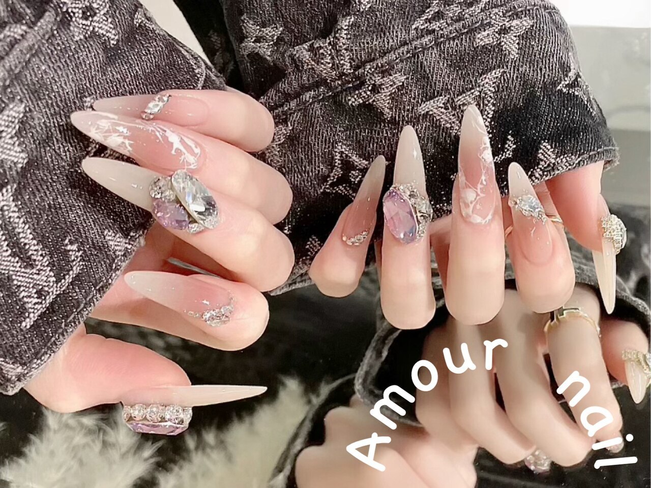 2025年秋トレンド】ホワイト ハンド スーパーロングのネイル