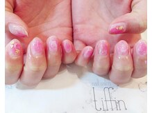 ネイルサロン ティフィン(tiffin)/ガーリー塗りかけネイル