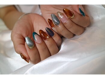 ネイルサロン R/スタイリングコース &nbsp;AKI