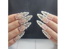 ハチナナネイルスタジオ(87 NAIL STUDIO)