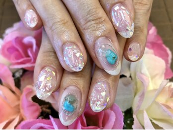 プラハネイル(+HER 美甲)/クリアベース×ターコイズ