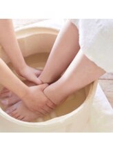 スリーバイザサロン フジサワ(THREE by the salon fujisawa)/むくみだるさ解消フットエステ