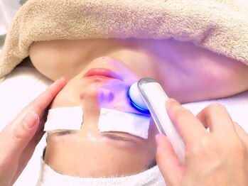 アール(R)の写真/透明感仕込むなら今。美白になりたいあなたへ！輝く素肌で紫外線に負けない自信を◎