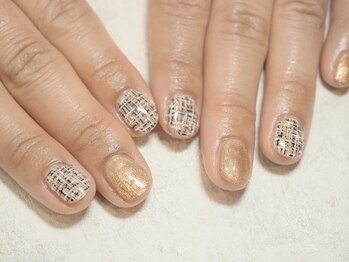 B's amor 大府店 Nail design