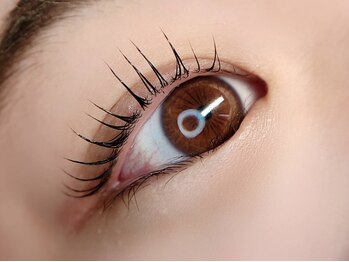 モゼ(MOZE)の写真/「質」にこだわる大人女性に◎パーマ剤でかぶれた・赤くなってしまった等お悩みを持つ方にもおすすめです♪