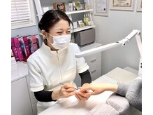 ベッレ マーニの雰囲気(手と足の連続施術も可能です)