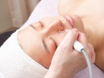 メナードフェイシャルサロン 春日町店/キッシング