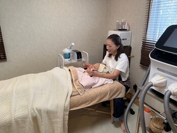 ケアビューティーソラ(care beauty SORA)の写真/光フェイシャルで毛穴、お肌内部の細胞に働きかけてお肌悩みを根本から改善◎透明感&潤いUPの美肌に★