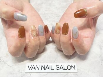 ヴァンネイル 海老名店(Van Nail)の写真/【選べるデザイン2000種*定額ア-トコ-ス¥5980(オフ込)】カラ-変更OK♪圧倒的デザイン数&カラ-数でリピ続出!