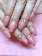 アールローズ(R-rose)/ピンクグラデーション ￥10340