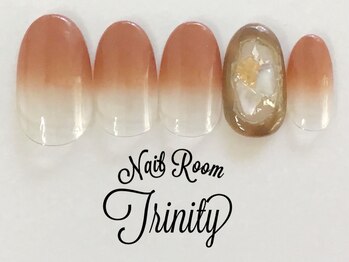 ネイルルーム トリニティ(Nail Room Trinity)/150種類以上選べるアート付