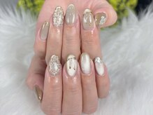 クイーンズ ネイル スタジオ(QUEENS NAIL STUDIO)/持ち込み/チーク/アート