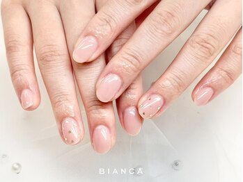 ビアンカ 三田店(Bianca)の写真/シンプルなネイルはカラーやパーツにこだわって♪アートなしシンプルコース￥5500◎マグネット＋￥1650★