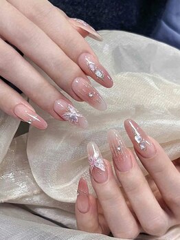 ニナビューティー 新宿(Nina Beauty)の写真/爪でお悩みの方にオススメ◎折れてしまったり、切りすぎたネイルもお任せを♪お好みの長さに調整可能♪