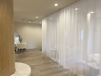 アウレル(AUREL)/店内◆まつげパーマ/アイブロウ