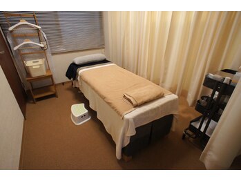 番町もくの木鍼灸院/施術ブースA