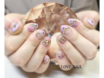 ラブネイル(LOVE NAIL)/フラワーいっぱいフレンチネイル