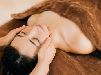 トワ 恵比寿(TOWA)の写真/高機能脂肪分解［グロッティー］でサロンでもできる小顔矯正☆美容ケアと肌のエイジングケアが同時に叶う♪