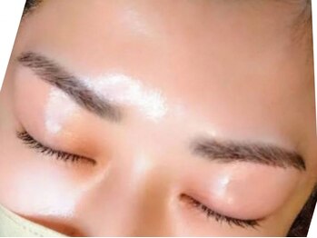 ユウビー(you.b)の写真/《眉毛美人、始めませんか？》美を引き立てる似合わせアイブロウが自慢！プロと一緒に"自然に似合う"美眉へ