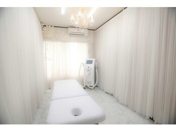 ハニーアイズ(Honey Eyes)/完全プライベートルーム