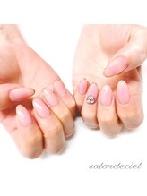 サロンドシエル(salon de ciel)/チークネイル×細フレンチネイル