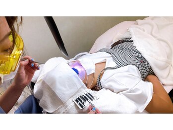 ビーナスフォート天神川/業界最新技術！【LEDマツエク】