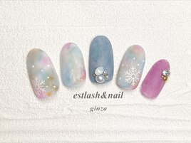 カラフル雪の結晶ネイル