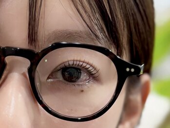 ワイズカラー(Yi's color)の写真/《まつ毛パーマ◆持ちの良さにリピーター様多数！》ナチュラル派や下がりまつ毛、ビューラーが苦手な方に◎