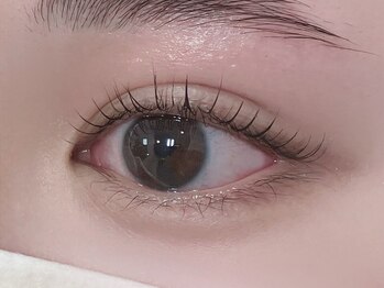 ナカナカ 東中野(naka.naka)の写真/似合わせまつげパーマ【ラッシュリフト】生え際を矯正し、根元からしっかりカール！仕上がりにも大満足◎