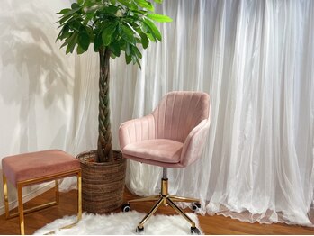 ミュウミュウ ミナミアオヤマ(mewmew minamiaoyama)/店内