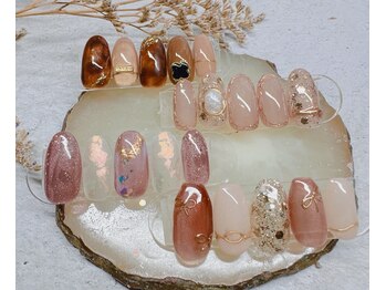 エフツー(F2)/ラグジュアリー