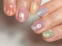 ネイルルームリラ 川崎(nailroom lilas)の雰囲気（定額メニューは季節のデザイン含め常時２０種類ほどご用意）