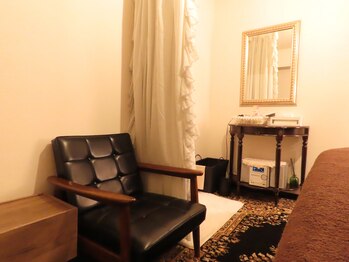 まんぼう/アンティーク調の店内