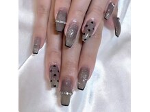 ユリナリタ(YuRi Narita)/